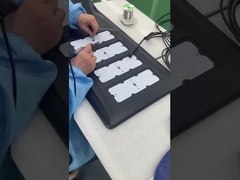 ด้านในของแสงสว่างทางถนนที่บูรณาการด้วยแสงอาทิตย์ กําลังถูกผสม