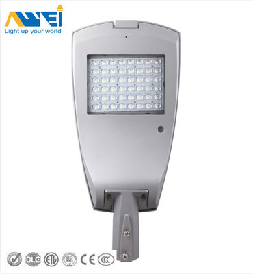 ซื้อ ถนนทางหลวง 50W LED Street Light ตัดเหล็ก อลูมิเนียมวัสดุ IP65 กันน้ํา พื้นที่กลางแจ้ง online manufacture