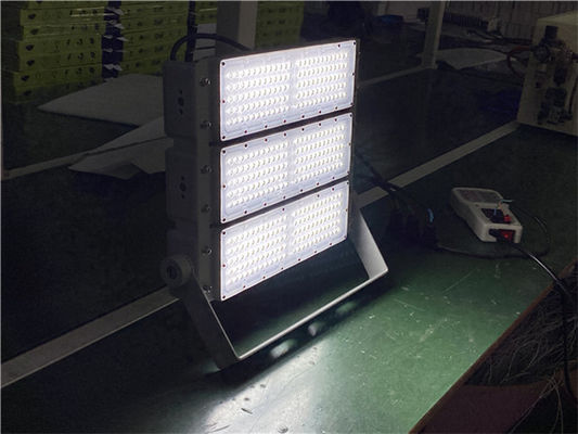 ไฟ LED สูง สายไฟฟ้าสีขาวอบอุ่น IP65 200W ไฟฟ้า LED ดาวน้ําท่วมกลางแจ้ง ใช้สําหรับพื้นที่อุตสาหกรรม