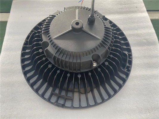 CE RoHS ประสิทธิภาพสูง 100W 150W 200W UFO ไฮเบย์ ไลท์สําหรับโรงงาน